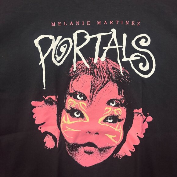 Melanie Martinez Portals Cry Baby Electropop Artist Tee large - Picture 2 of 4